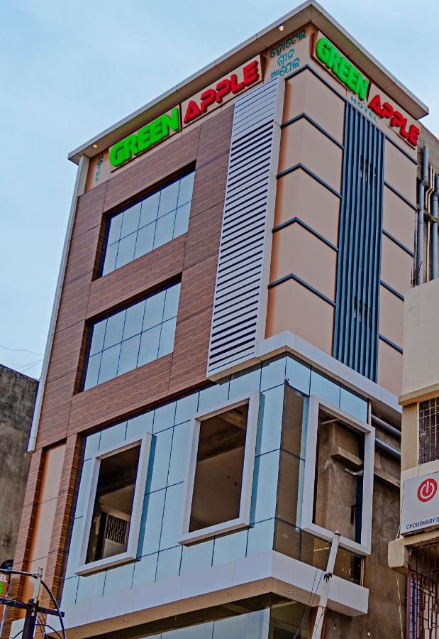 undefined Hotel Green Apple 6