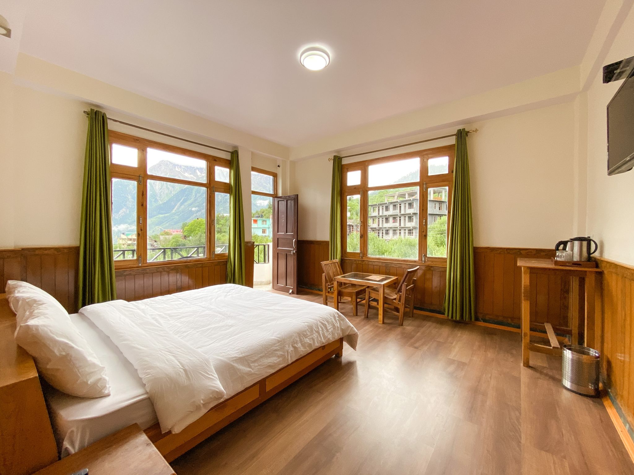 Hotel Kalpa Retreat Executive room with Balcony 2