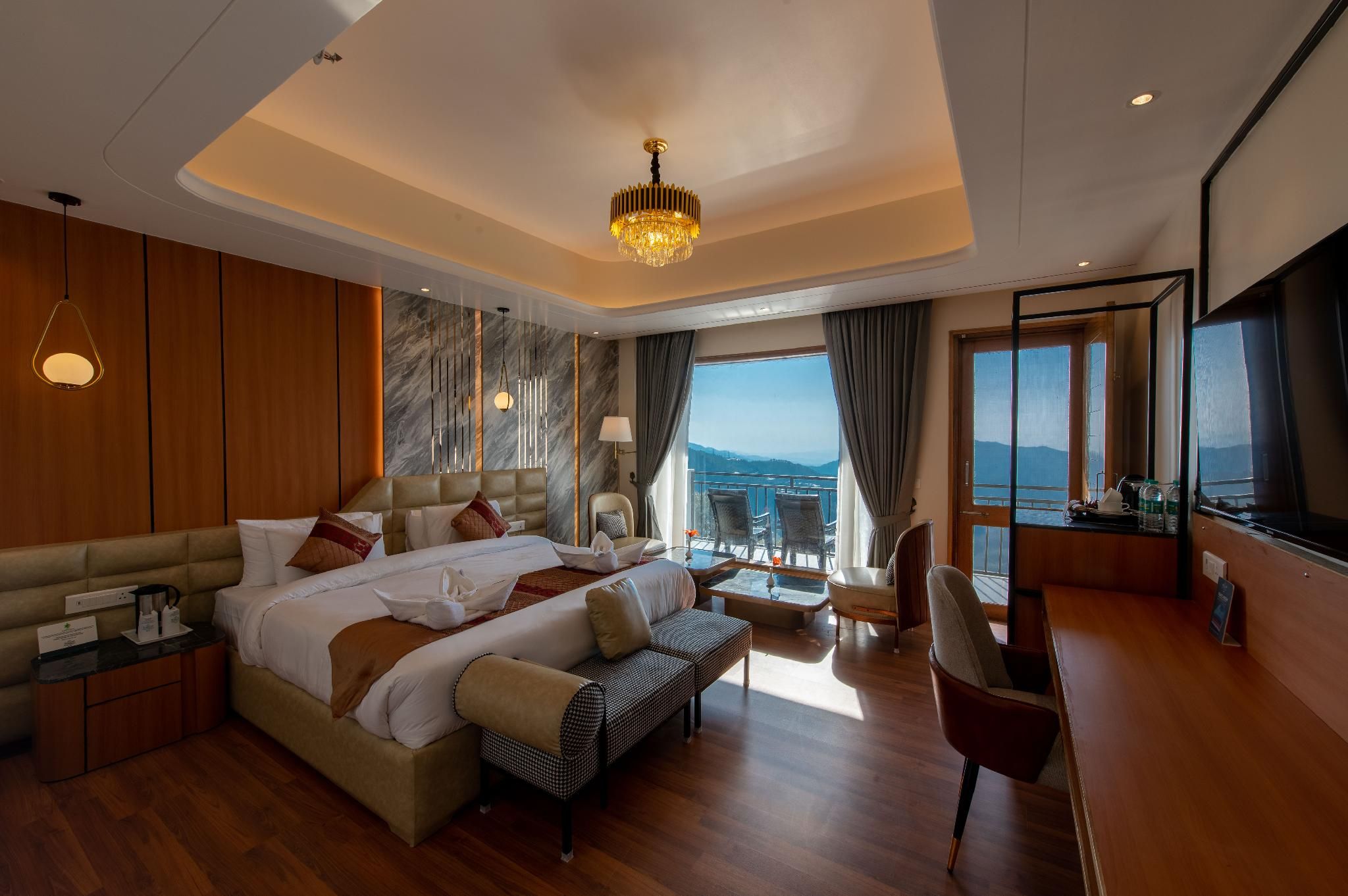 Club Family Room (AC)