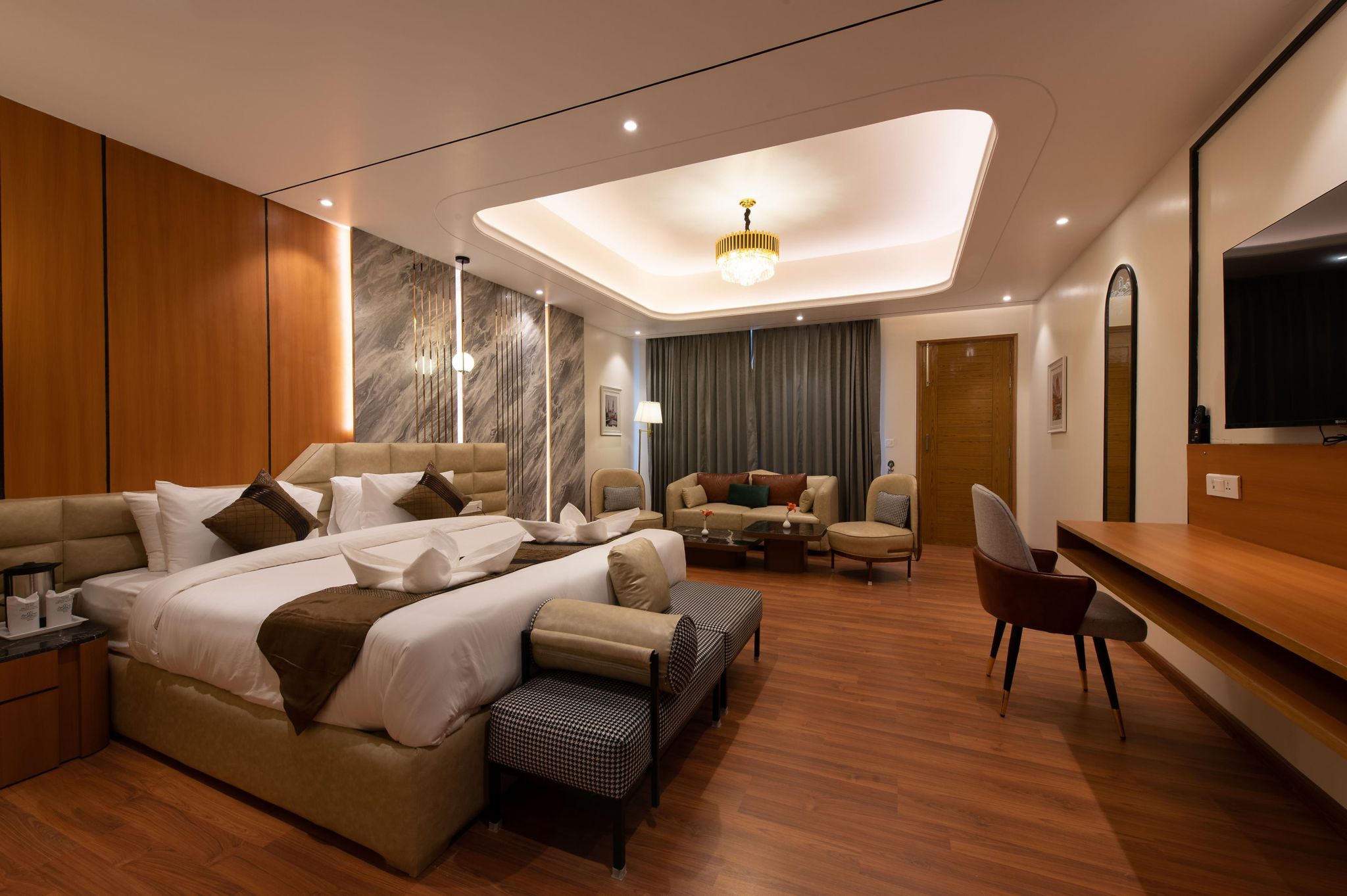 Premium Duplex, 1 Bedroom, Valley View