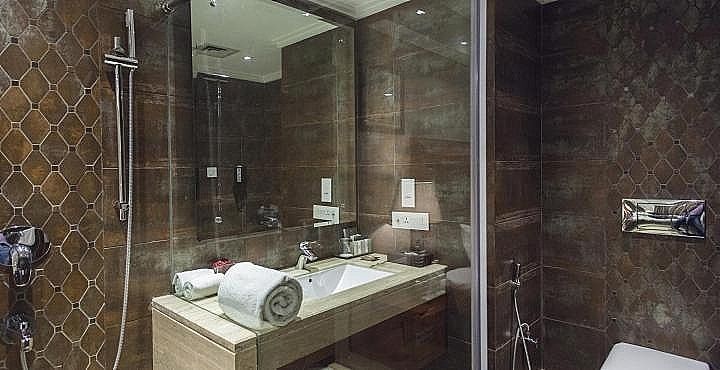 Marina- Shimla First Designer Boutique Hotel Deluxe Room 9