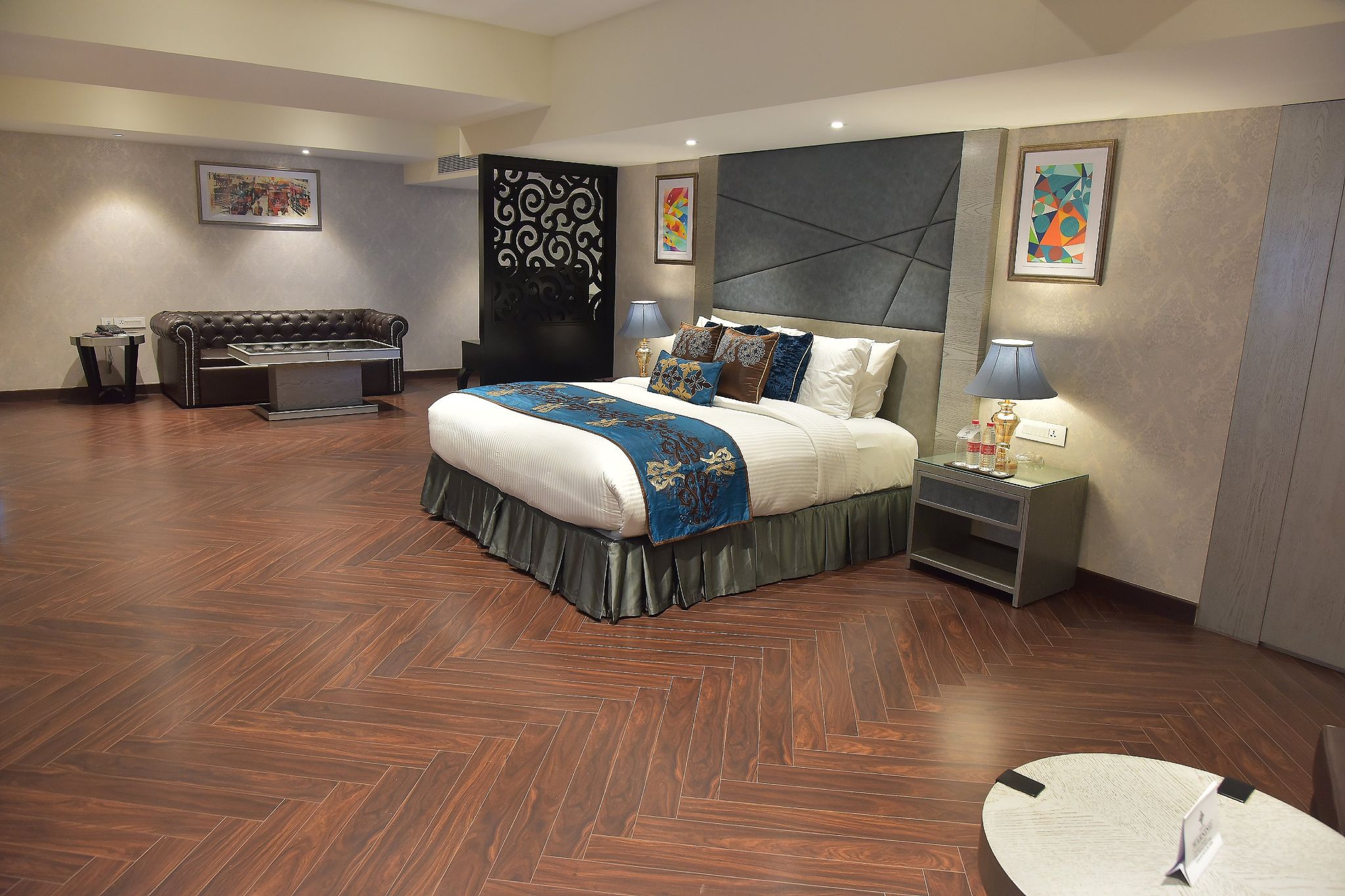 Suite Room