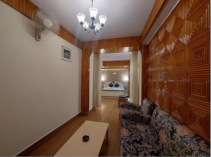 undefined Brightland Hotel (Stags are not allowed) 7