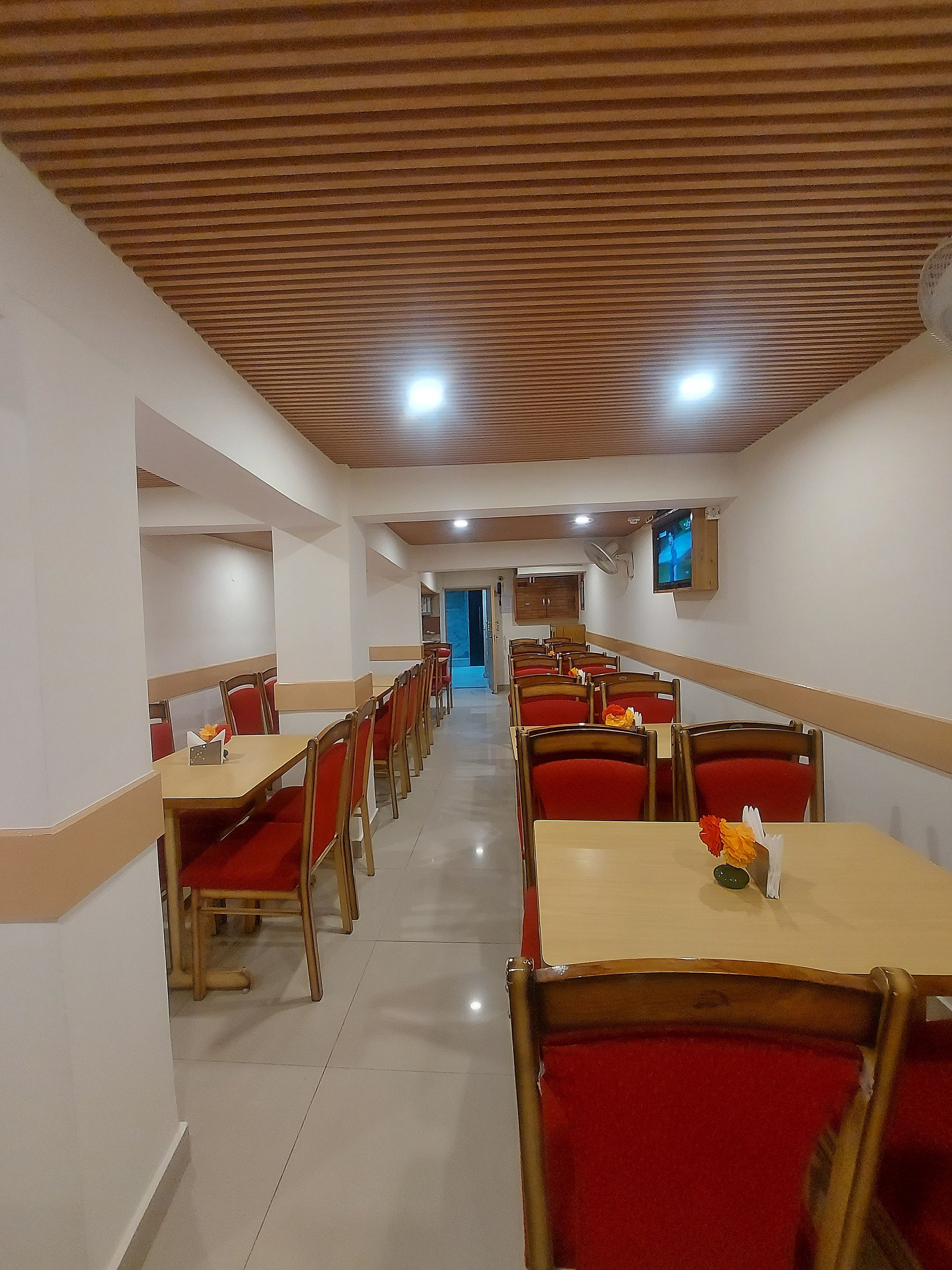 Food & Dining