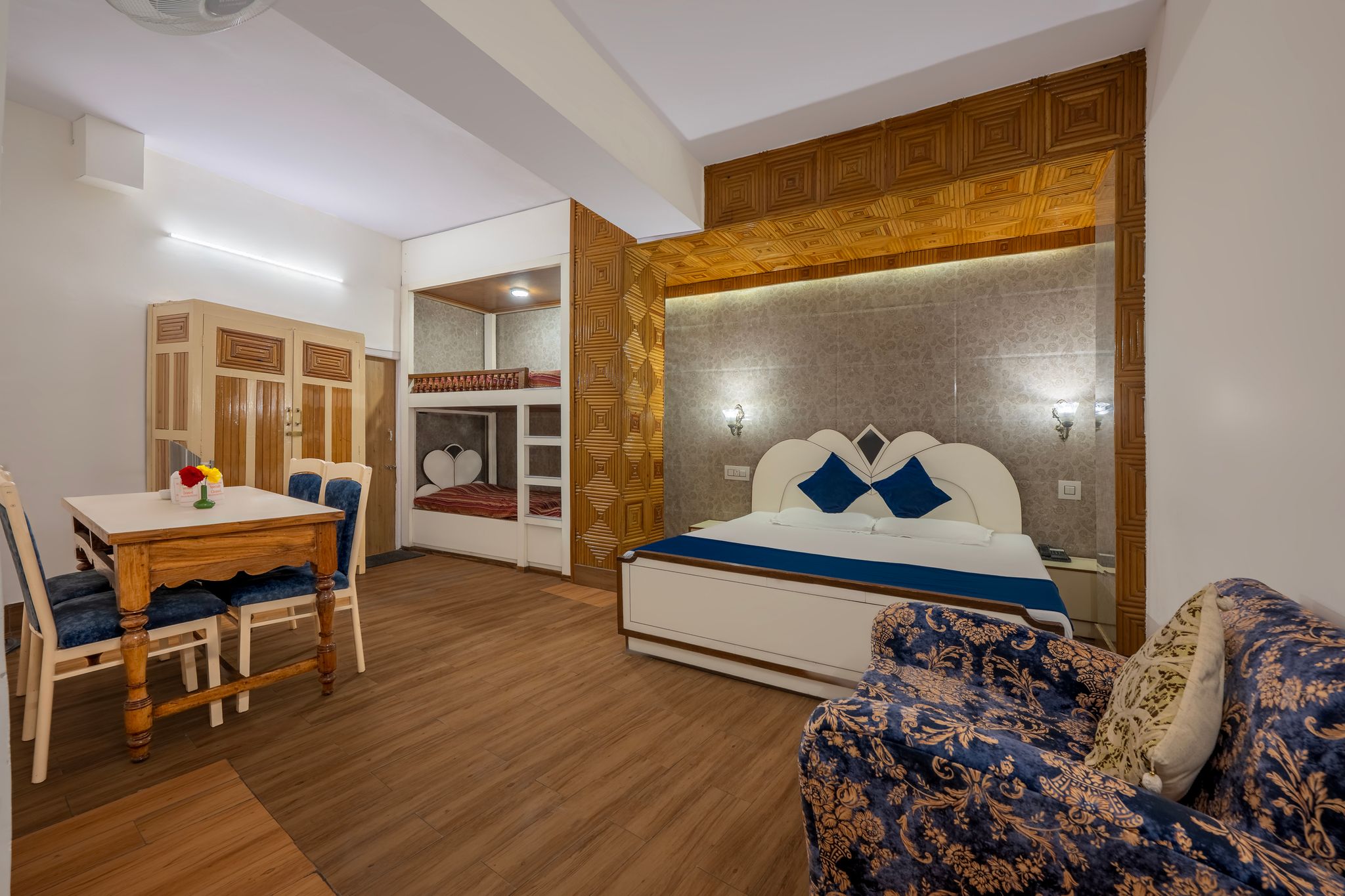 Family Room- Non Valley View (queen bed with two bunk beds)