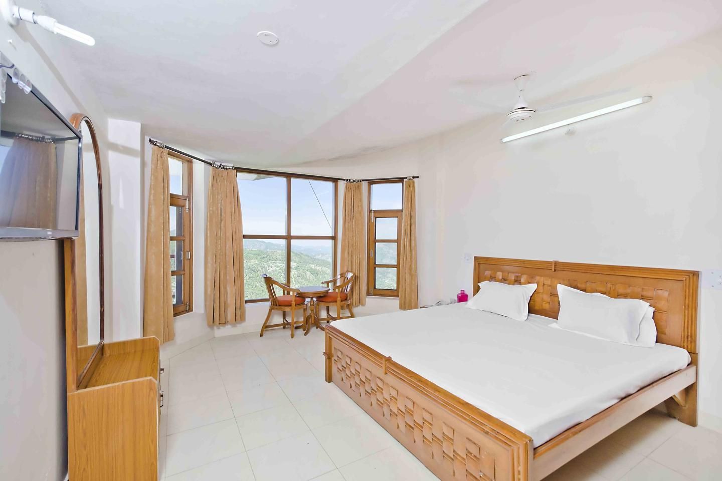 Premium Deluxe room - With Full Valley View