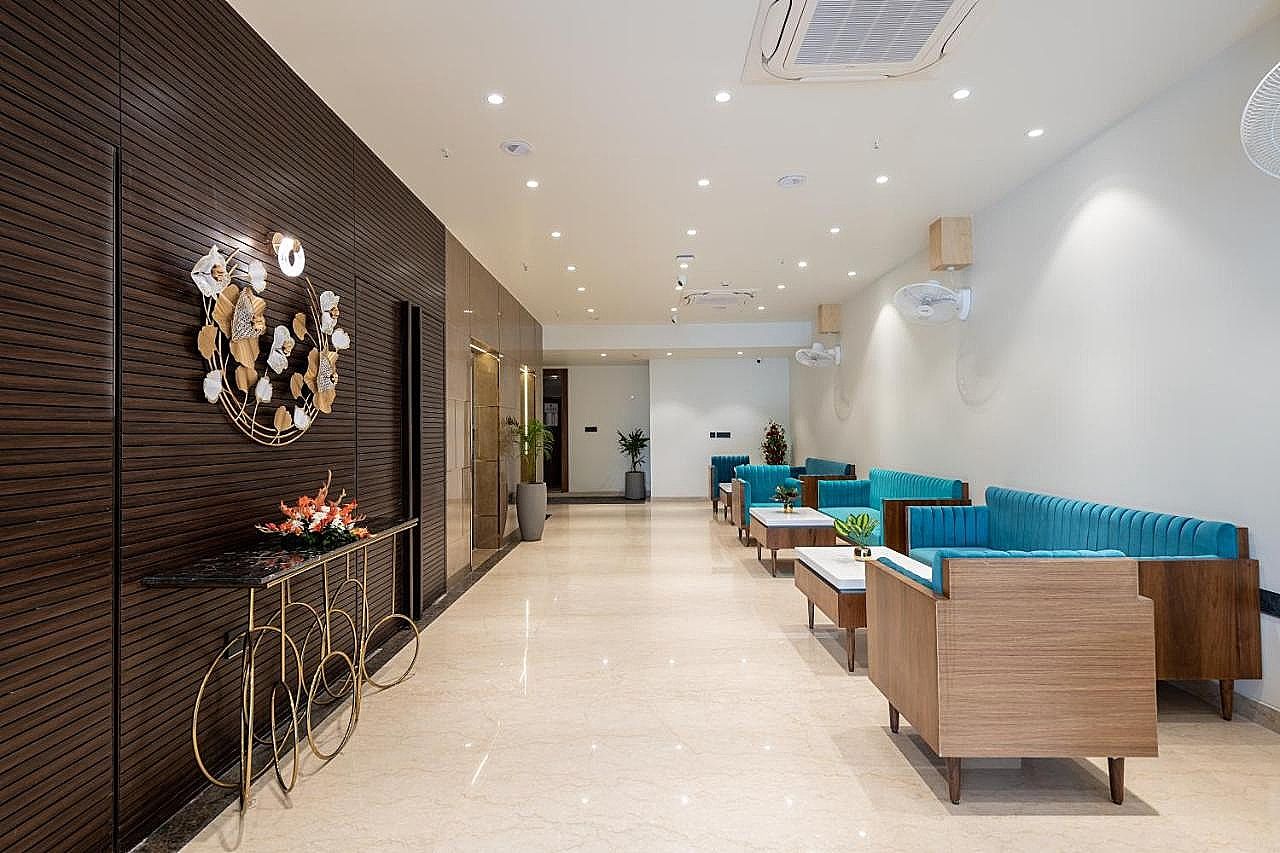 undefined Hotel Regal Grand 4