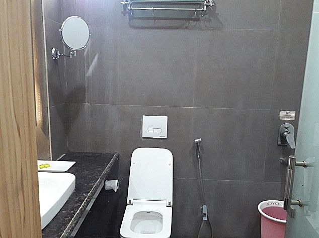 Jalsa inn Deluxe Double Bed Room 4