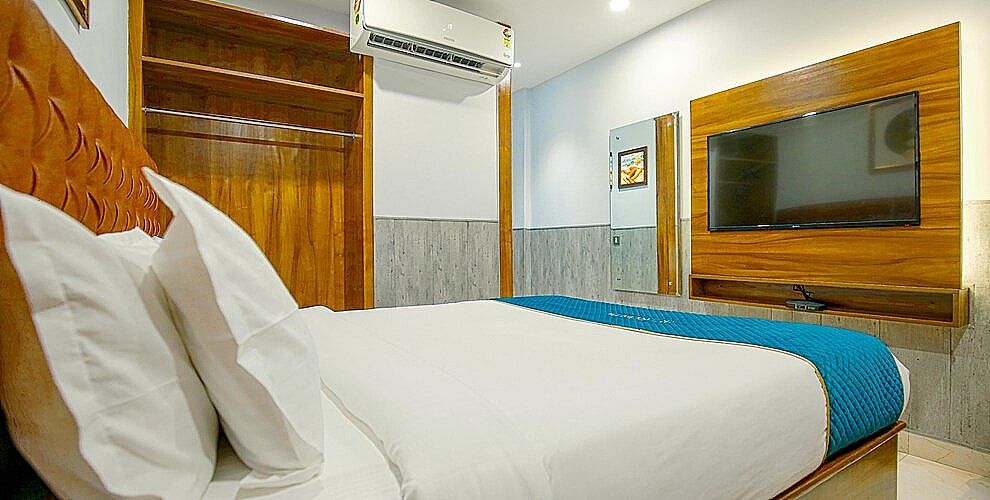 Helios Hotel Executive Room 4