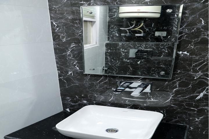 Super Deluxe Three Bed