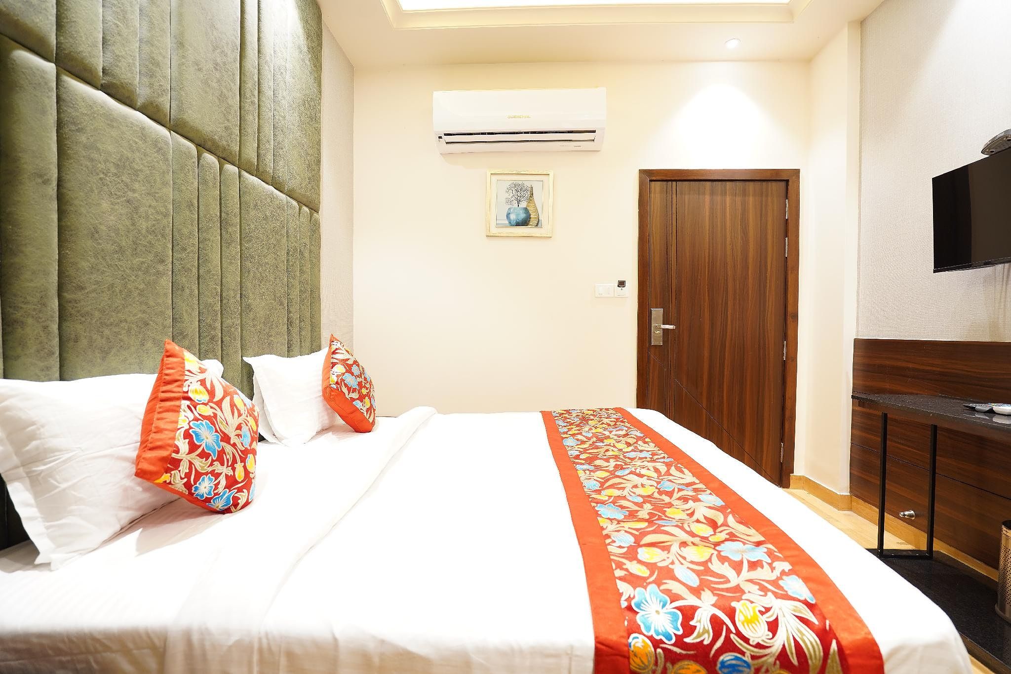 Hotel Magnum Standard Room 11