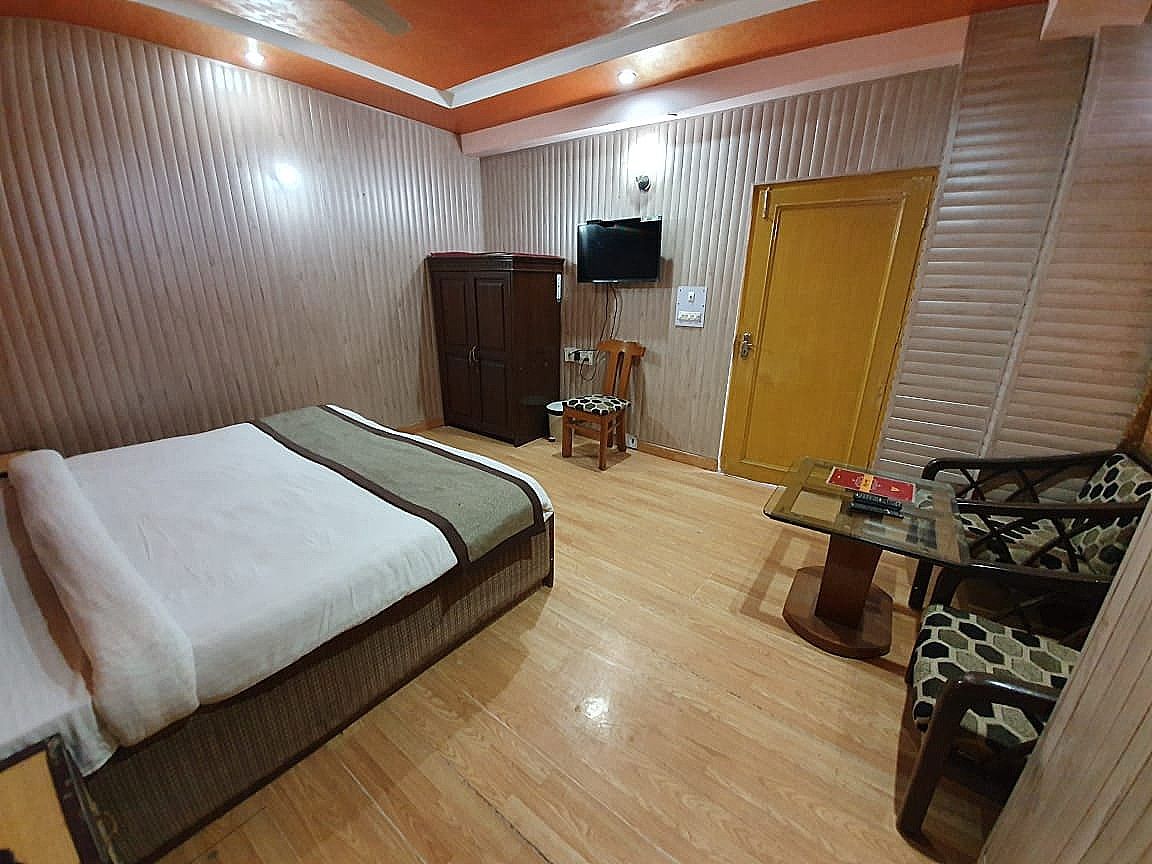 Hotel Anupam By DLS Hotels Deluxe Room 2