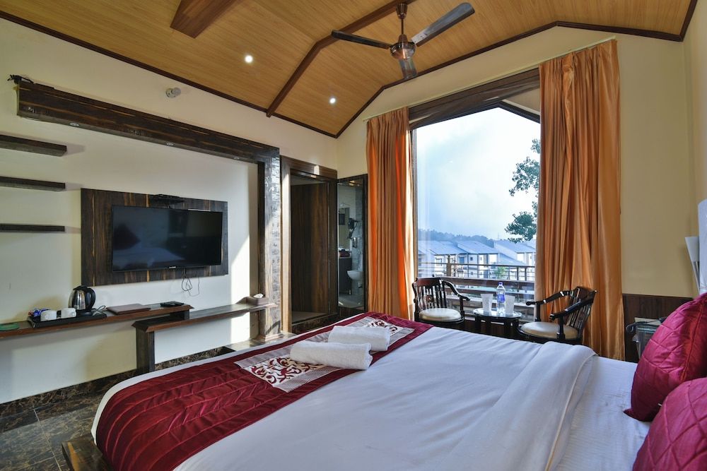 DLS Dalhousie Valley resort Deluxe Room 3