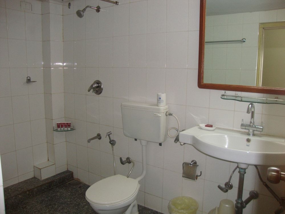 Lords Eco Inn Dahej Deluxe 3