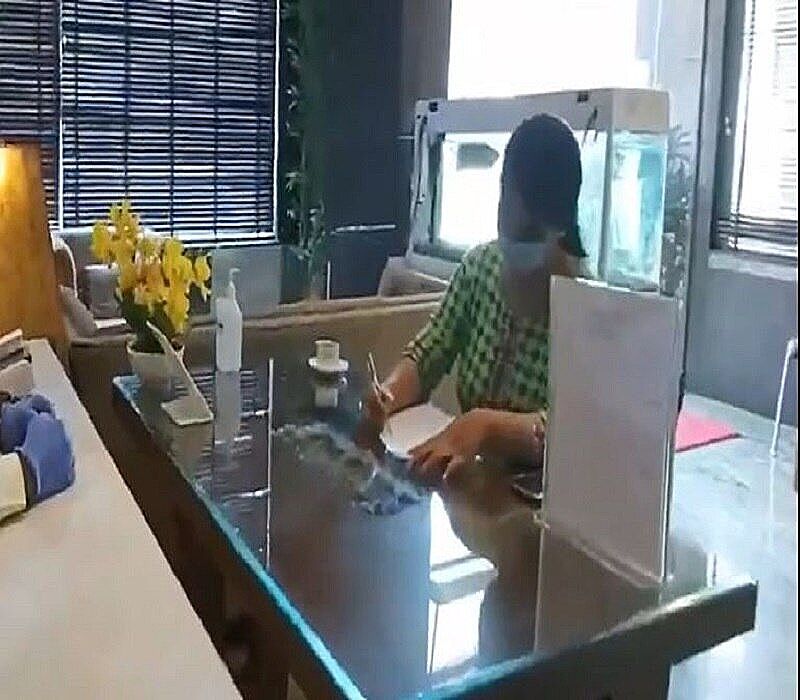 Food & Dining
