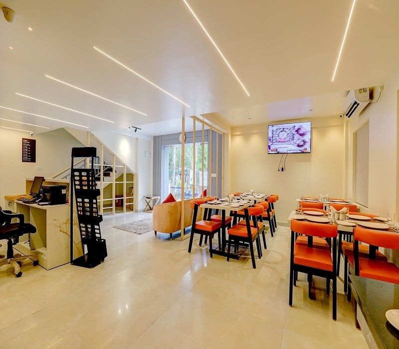 Food & Dining