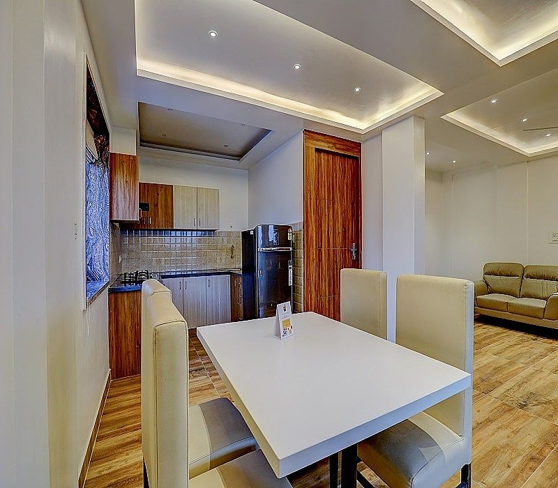 Food & Dining