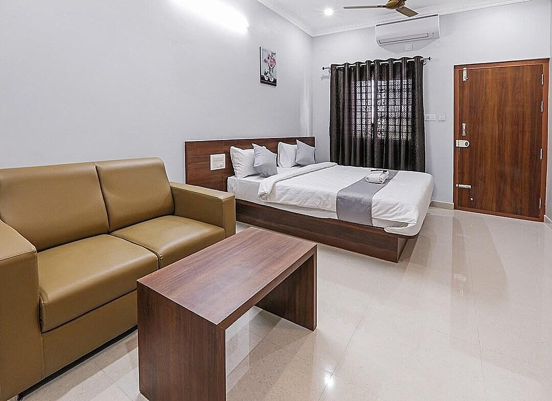 undefined Gateway Suites 4