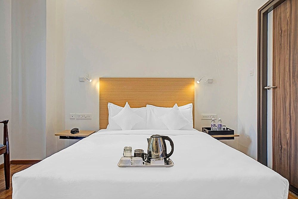 Upar Hotels - T-Nagar Deluxe 12