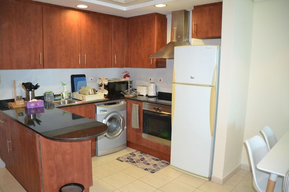 undefined Delightful Lake View 1 Bedroom in JLT 10