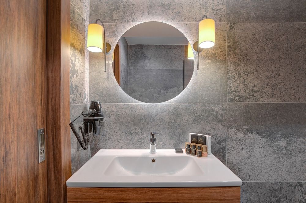 Depiero Hotel Karaköy Economy Tek Büyük Yatakli Oda - Penceresiz 4