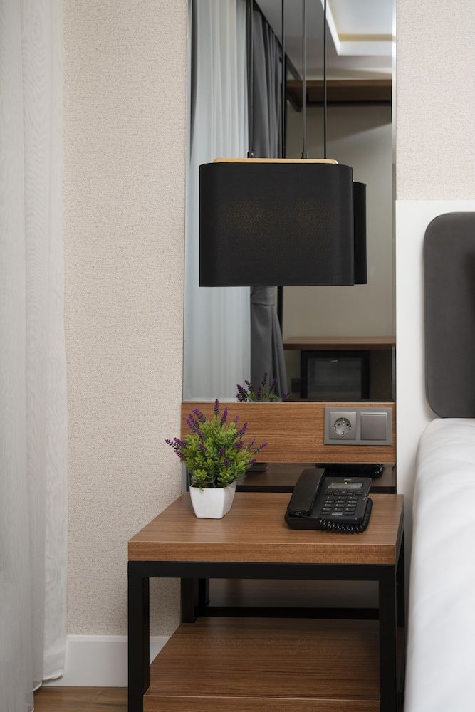 Depiero Hotel Karaköy Economy Tek Büyük Yatakli Oda - Penceresiz 7