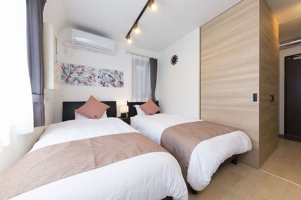 undefined C5 Maison Philippe Shitaya 503 5