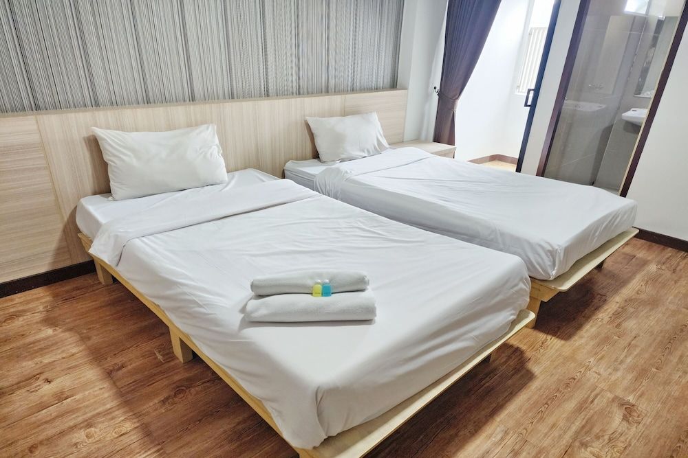 undefined Station 203 Hotel 2