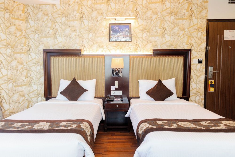 undefined Hotel Mirage Regency 4