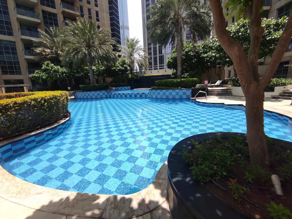 undefined LuxBnB Standpoint Tower BLVD Views 3