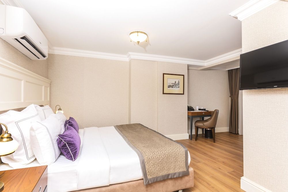 undefined Meroddi La Porta 6