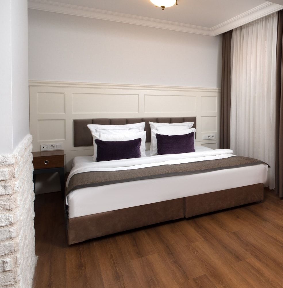 Meroddi La Porta Economy Apartment