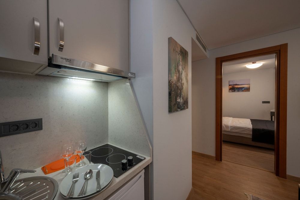 KA Hotel & Suites Standard Suite, 1 King Bed with Sofa bed 11