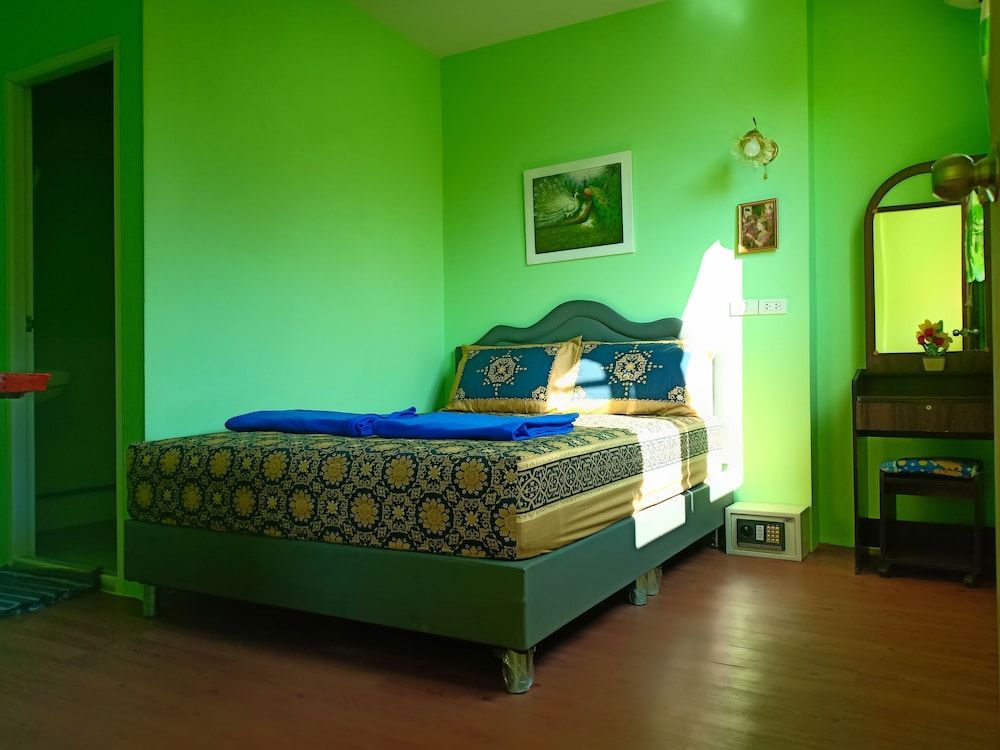 undefined Santo House 9