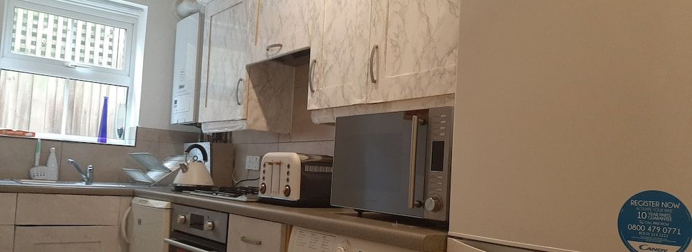 undefined 2 Bedrooms & 2 Bathrooms Apartment With an Ensuite 10