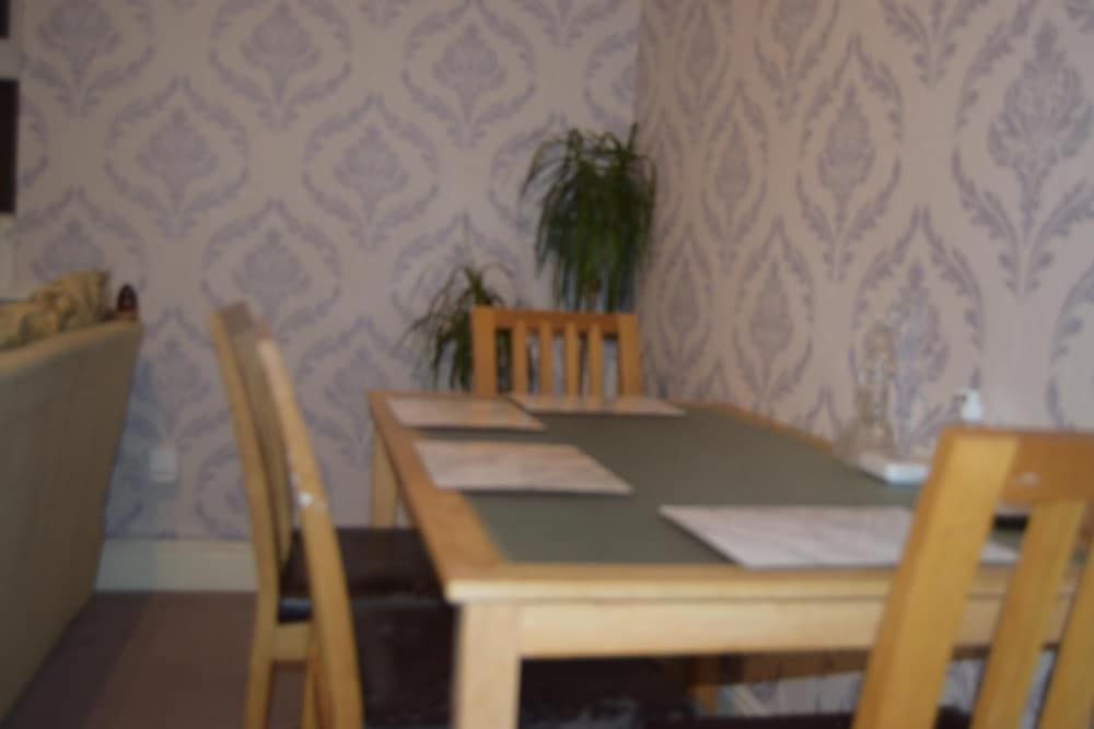 undefined 2 Bedrooms & 2 Bathrooms Apartment With an Ensuite 9