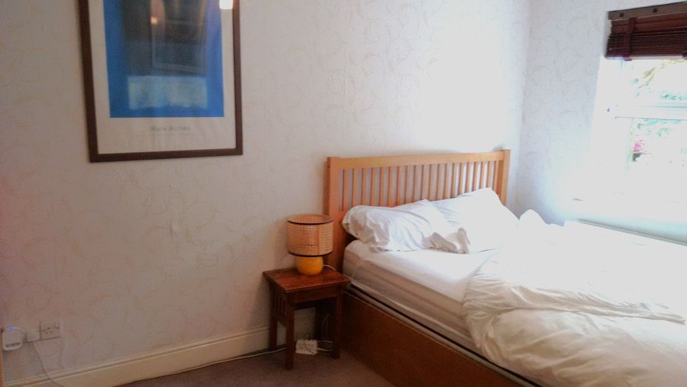 undefined 2 Bedrooms & 2 Bathrooms Apartment With an Ensuite 6