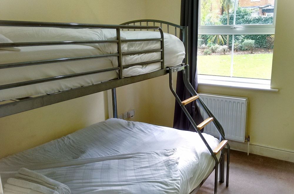 undefined 2 Bedrooms & 2 Bathrooms Apartment With an Ensuite 8