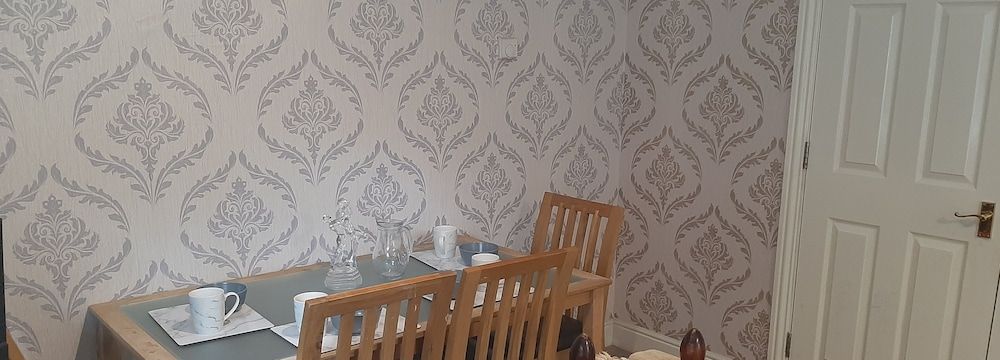 undefined 2 Bedrooms & 2 Bathrooms Apartment With an Ensuite 2