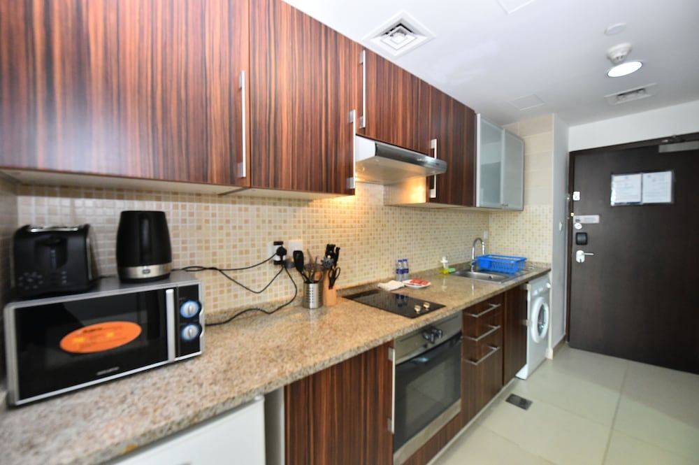 undefined RIT - Charming Furnished Studio JLT 6