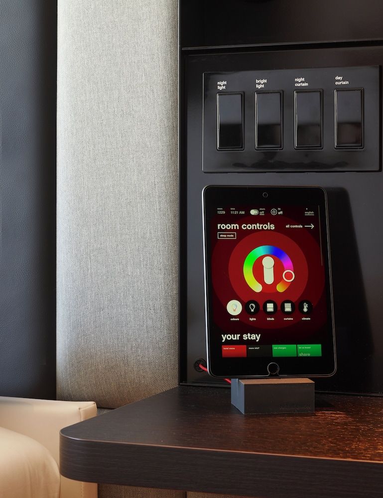 citizenM San Francisco Union Square Room, 1 King Bed (High Floor) 8