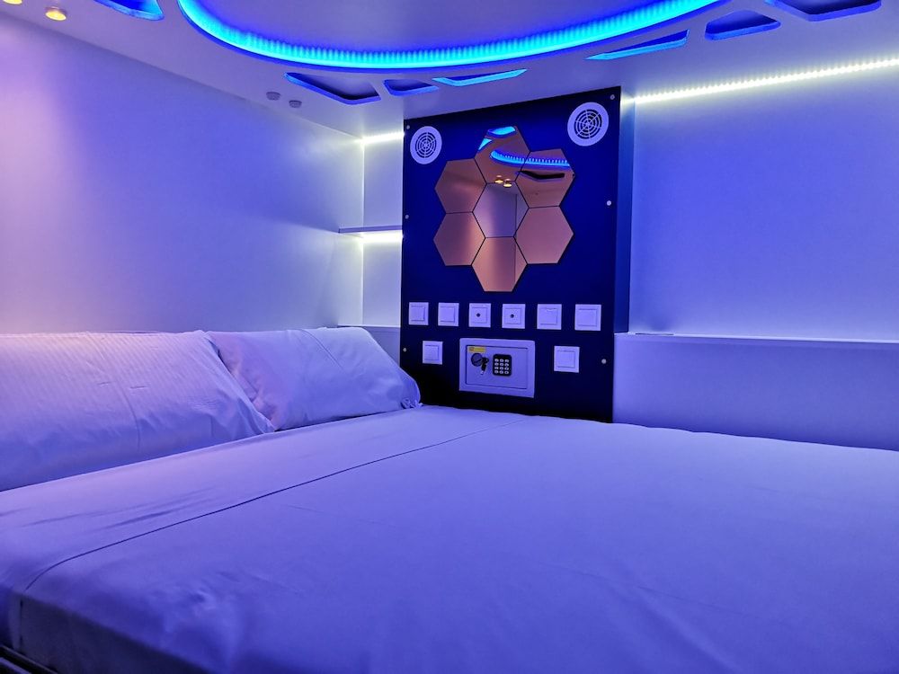 undefined Modular Rooms Hotels 7