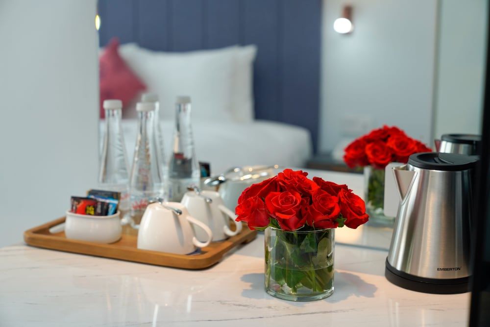 HOME Hotel Superior Double Room (Window) 8