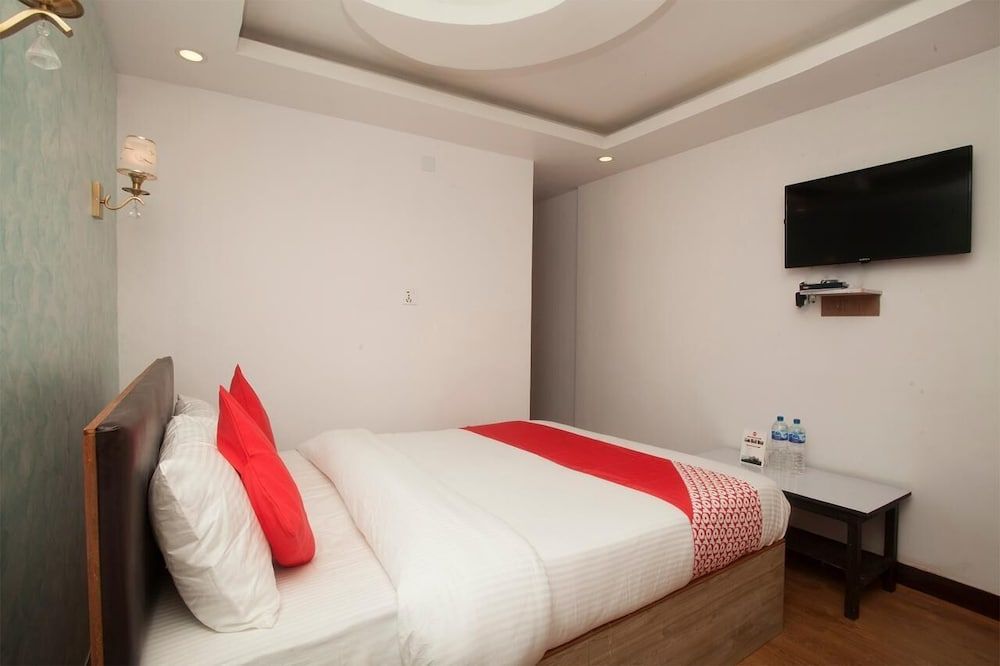 undefined OYO 776 Hotel R Valley View & Family 3