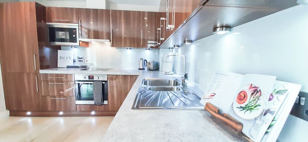 undefined Two Bed Serviced Apt in Old Street 5