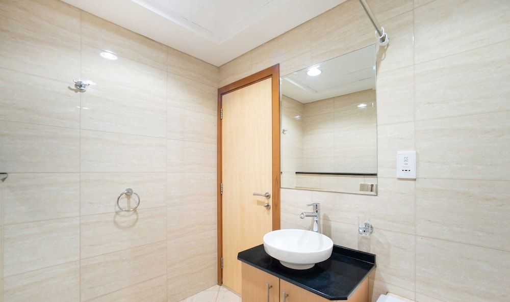 LUX - Marina Ocean View Suite 1 Deluxe Apartment 10