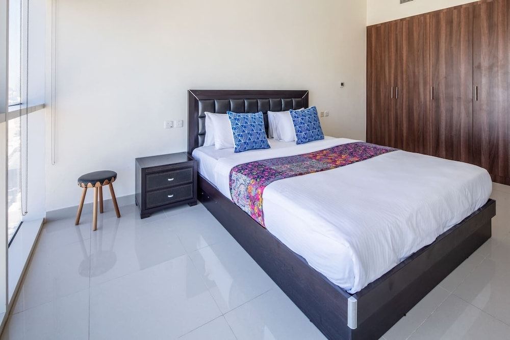 undefined Premier 2BR Apartment in JVC Community - Sleeps 5! 3