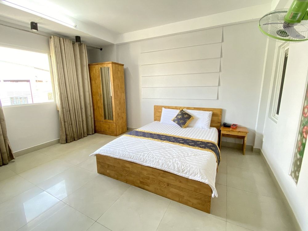 Thien Son Hotel Double Room 7