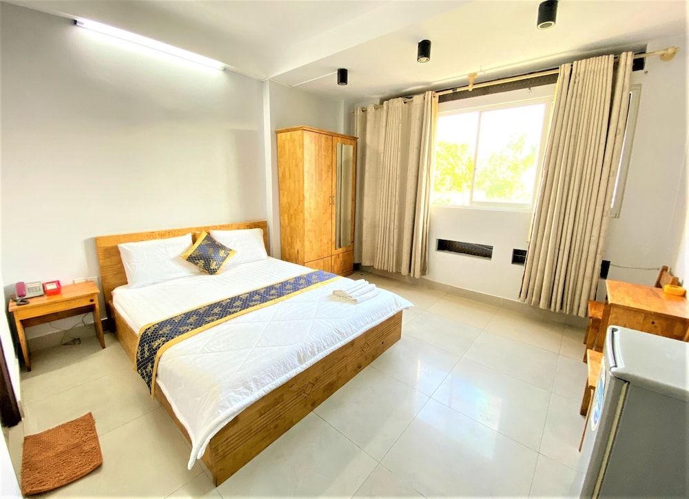 undefined Thien Son Hotel