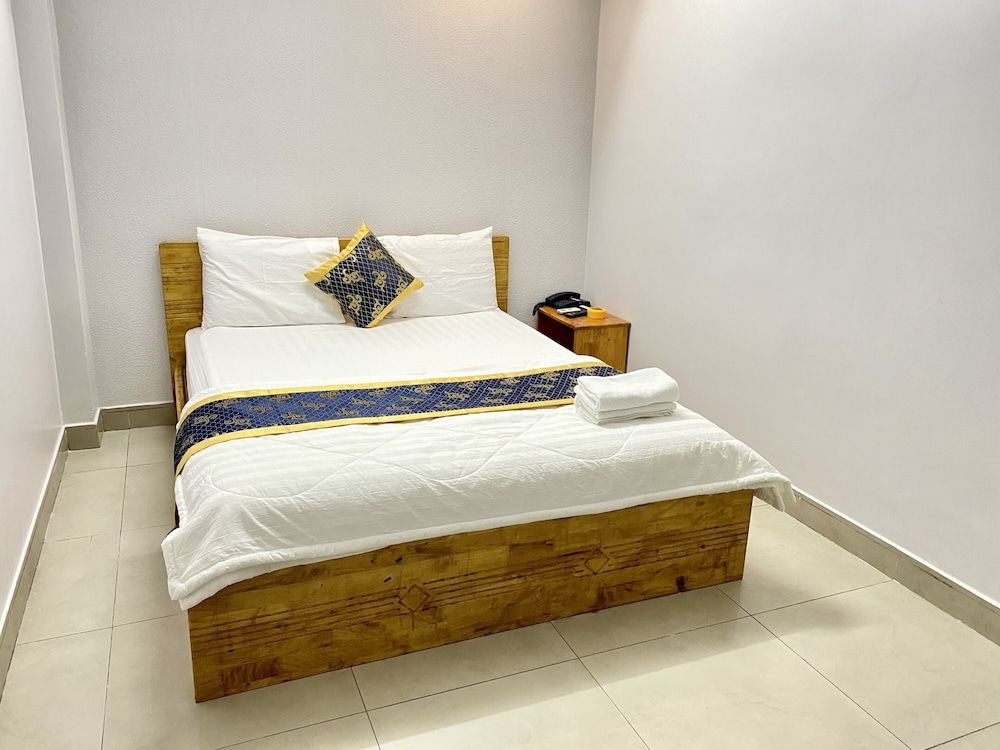 Thien Son Hotel Double Room 10